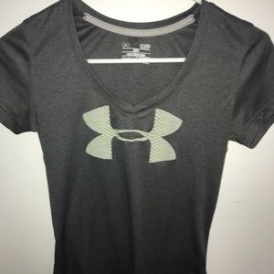 Women’s Under Armor tee shirt